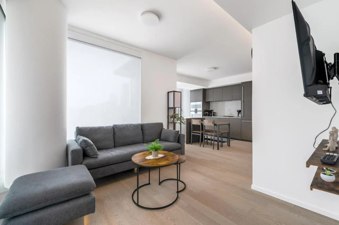 Skyline Retreat 2Br Condo Stunning City Views Vancouver Apartment